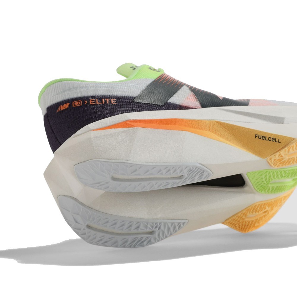 New Balance NB FuelCell SuperComp Elite v4 · foto 4
