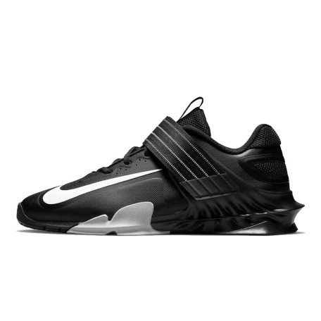 Nike NK Savaleos