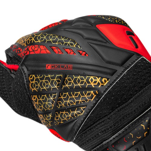 Reusch Attrakt Solid