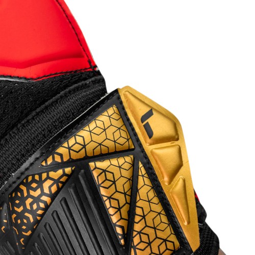 Reusch Attrakt Solid