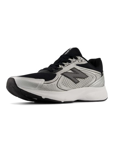 NB Fresh Foam Amaste