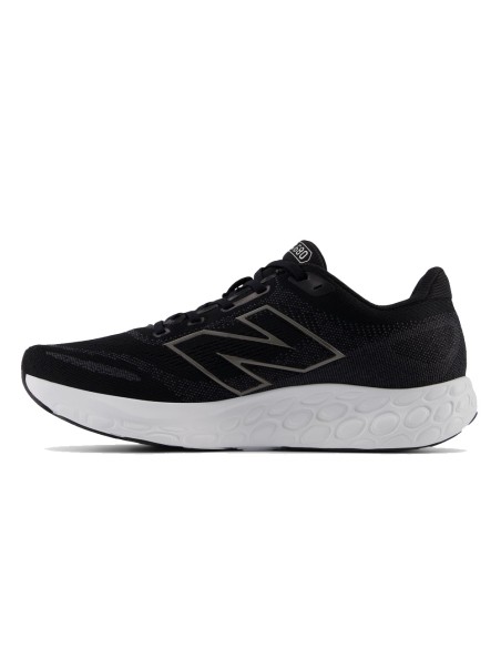 NB Fresh Foam 680 v8