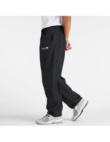 NB Linear Graphic Woven