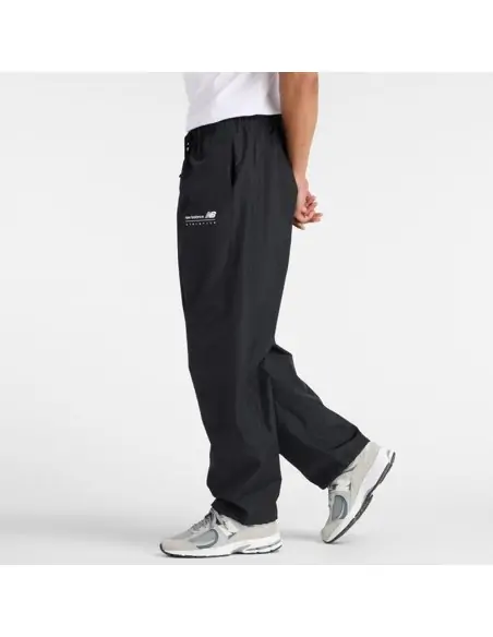 NB Linear Graphic Woven