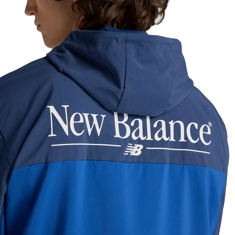 New Balance NB Reimagined Woven Graphic Jacket · foto 5