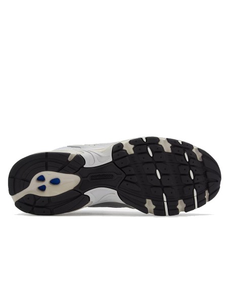 NB 530 Negro | Capaccioni Deportes