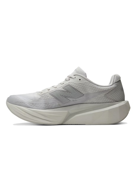 NB FuelCell Rebel v5 Gris | Capaccioni Deportes