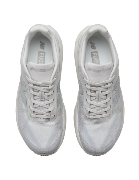 NB FuelCell Rebel v5 Gris | Capaccioni Deportes