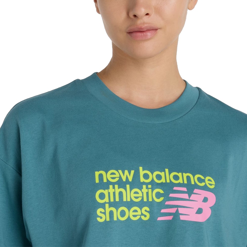 NB Athletics Premium Chest Logo Cropped T-Shirt Verde | Capaccioni Deportes