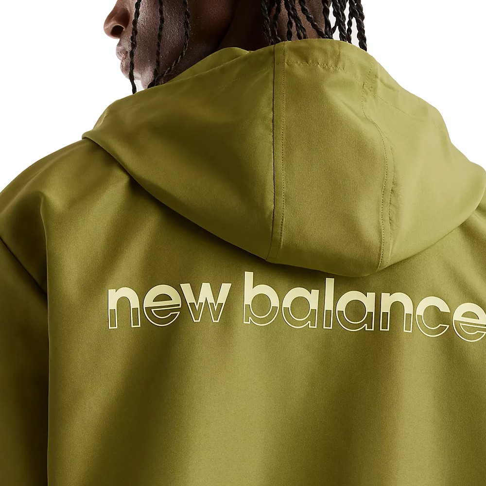 NB Trackside Woven Jacket Negro | Capaccioni Deportes